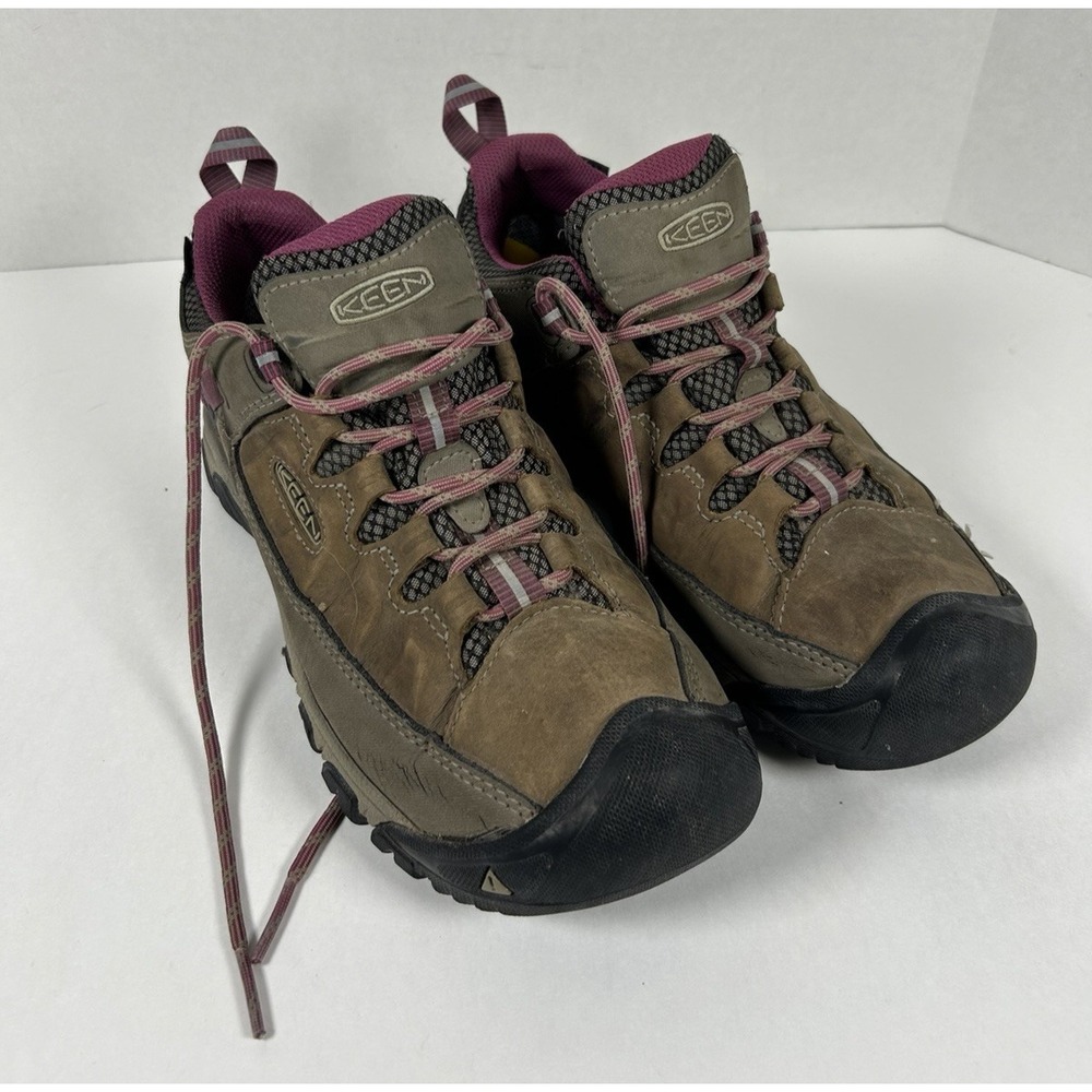 Womens KEEN Targhee Mid Waterproof Hiking Boots Brown Pink Size 9.5